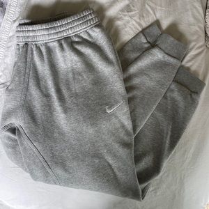 Cotton Nike sweats!